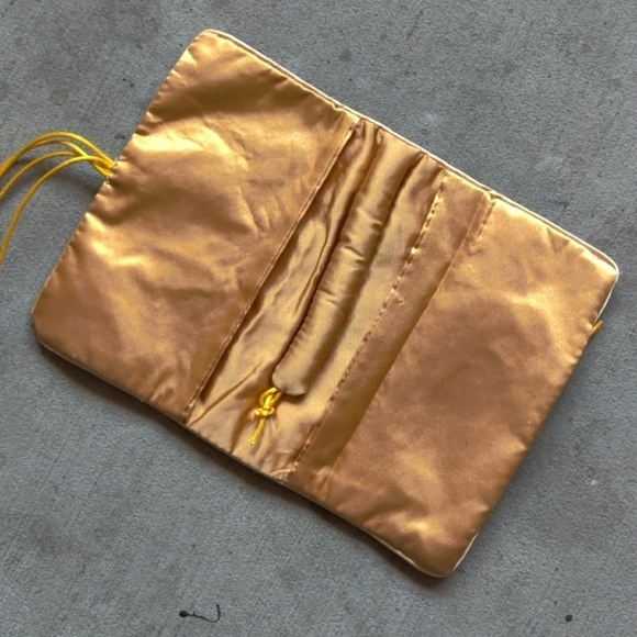 Embroidered Gold Satin Make-up Wallet - Picture 6 of 7
